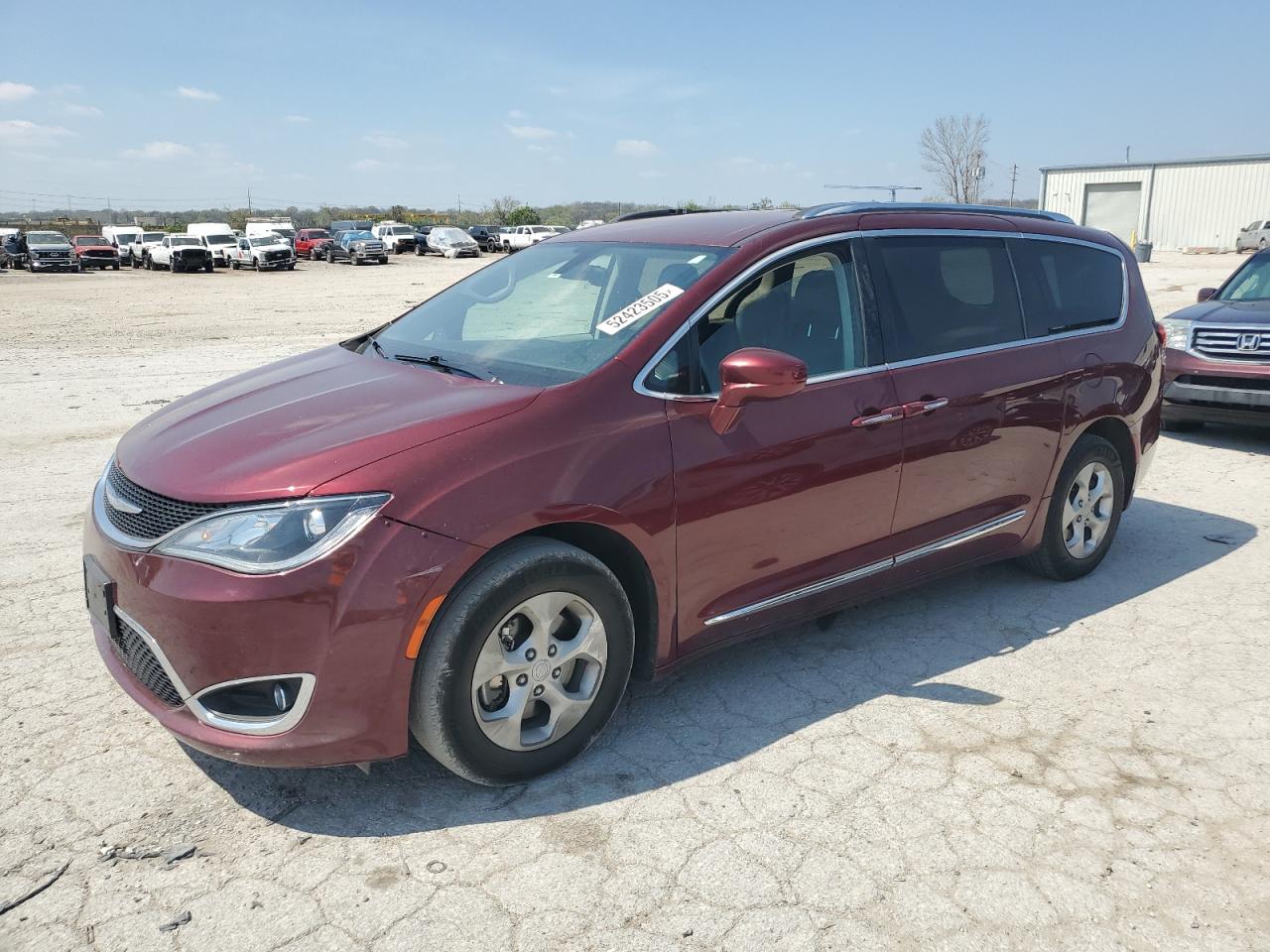 CHRYSLER PACIFICA TOURING L PLUS