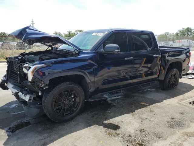 TOYOTA TUNDRA CREWMAX SR