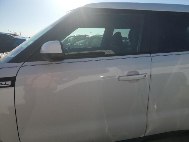 2016 KIA SOUL - KNDJN2A23G7339130