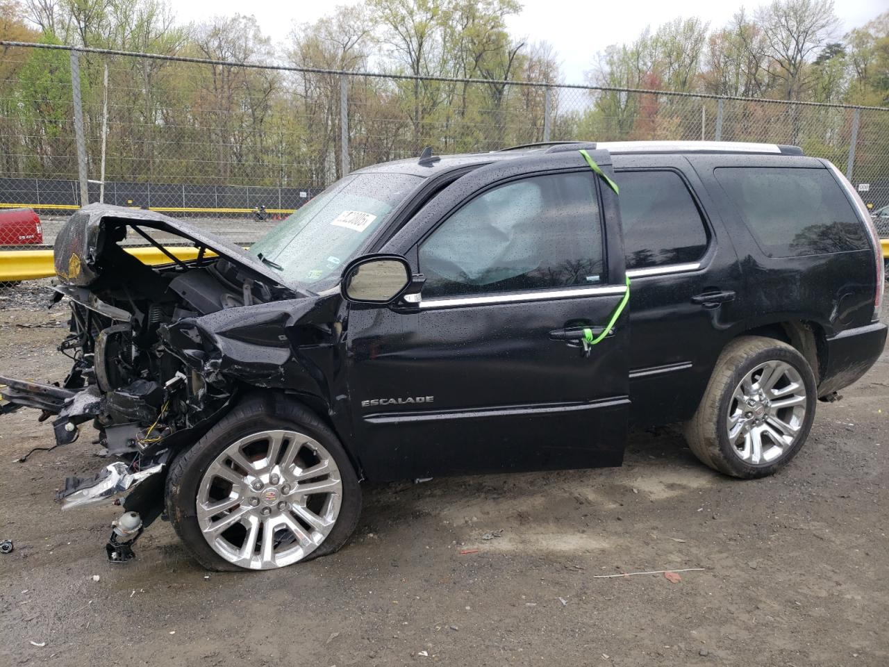 CADILLAC ESCALADE PREMIUM