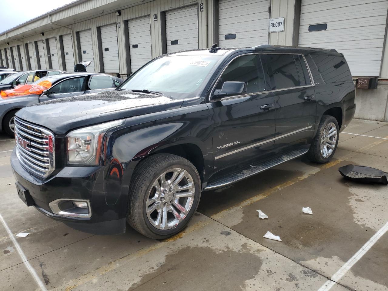 GMC YUKON K1500 SLT