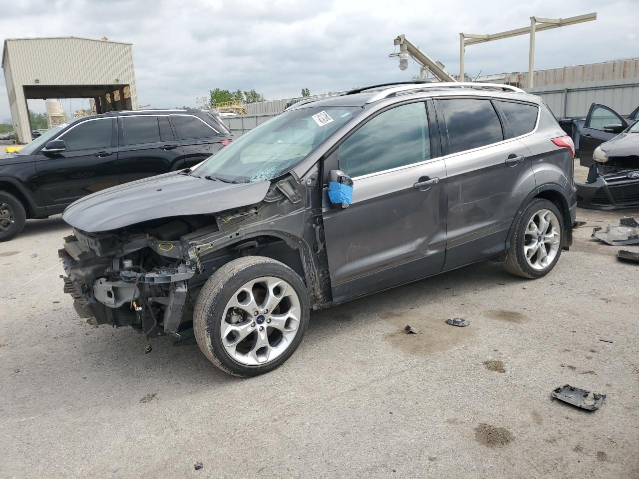 FORD ESCAPE TITANIUM