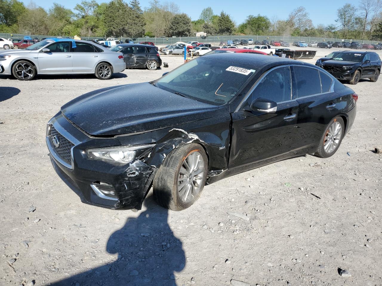 INFINITI Q50 LUXE