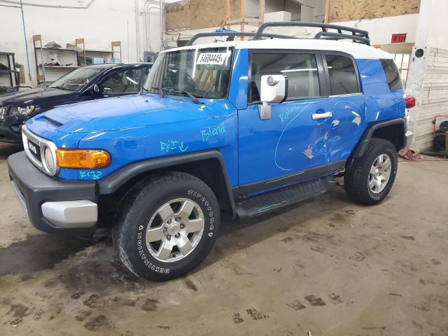 TOYOTA FJ CRUISER