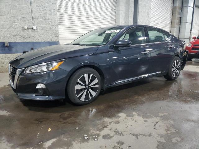 NISSAN ALTIMA SV