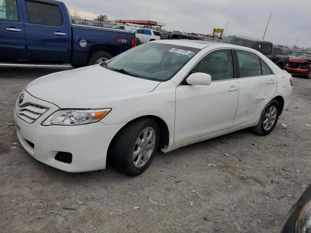 TOYOTA CAMRY BASE