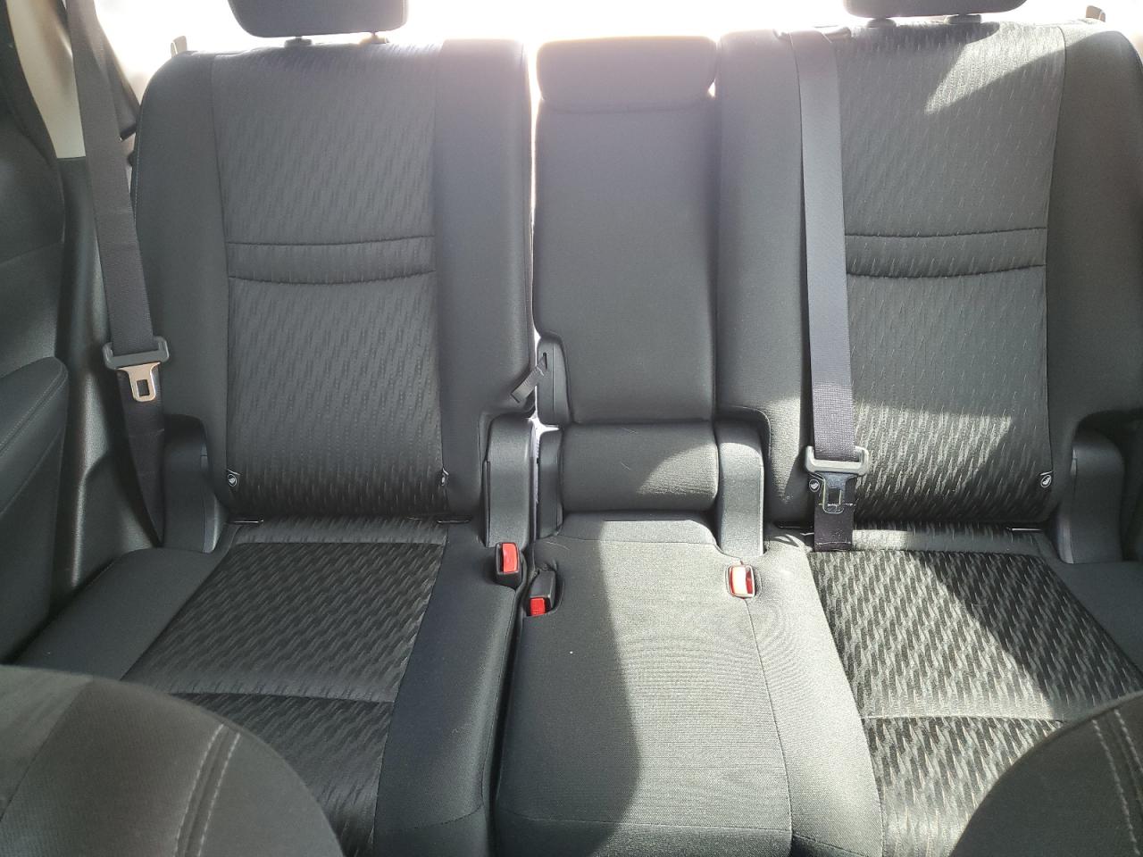 Nissan Rogue s 2019