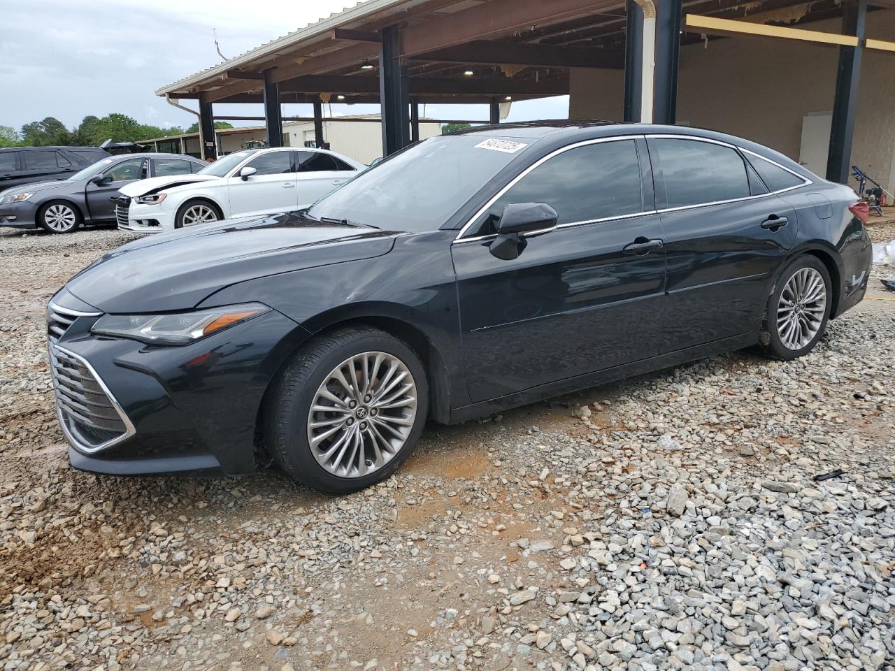 TOYOTA AVALON XLE