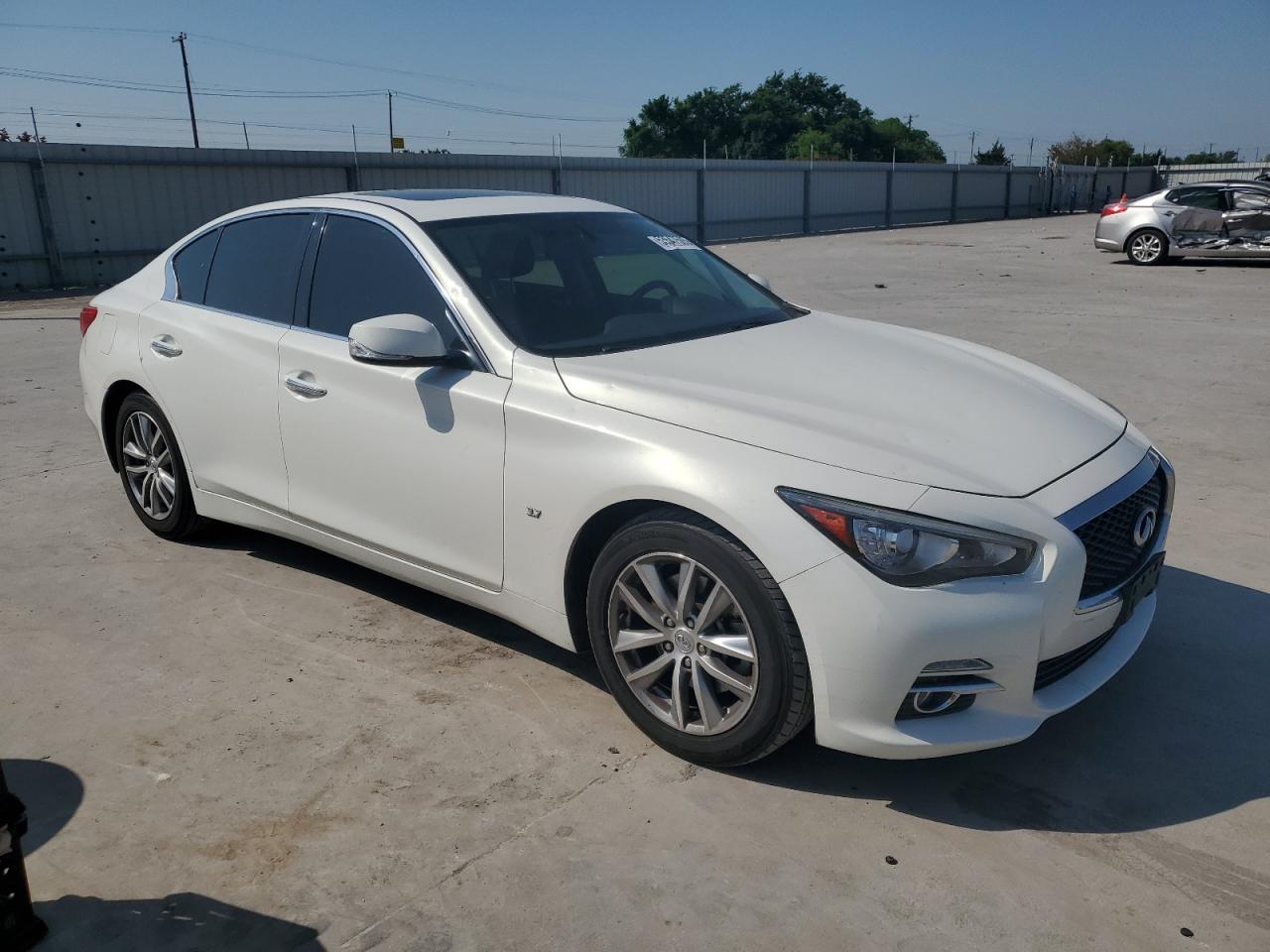 INFINITI Q50 2015
