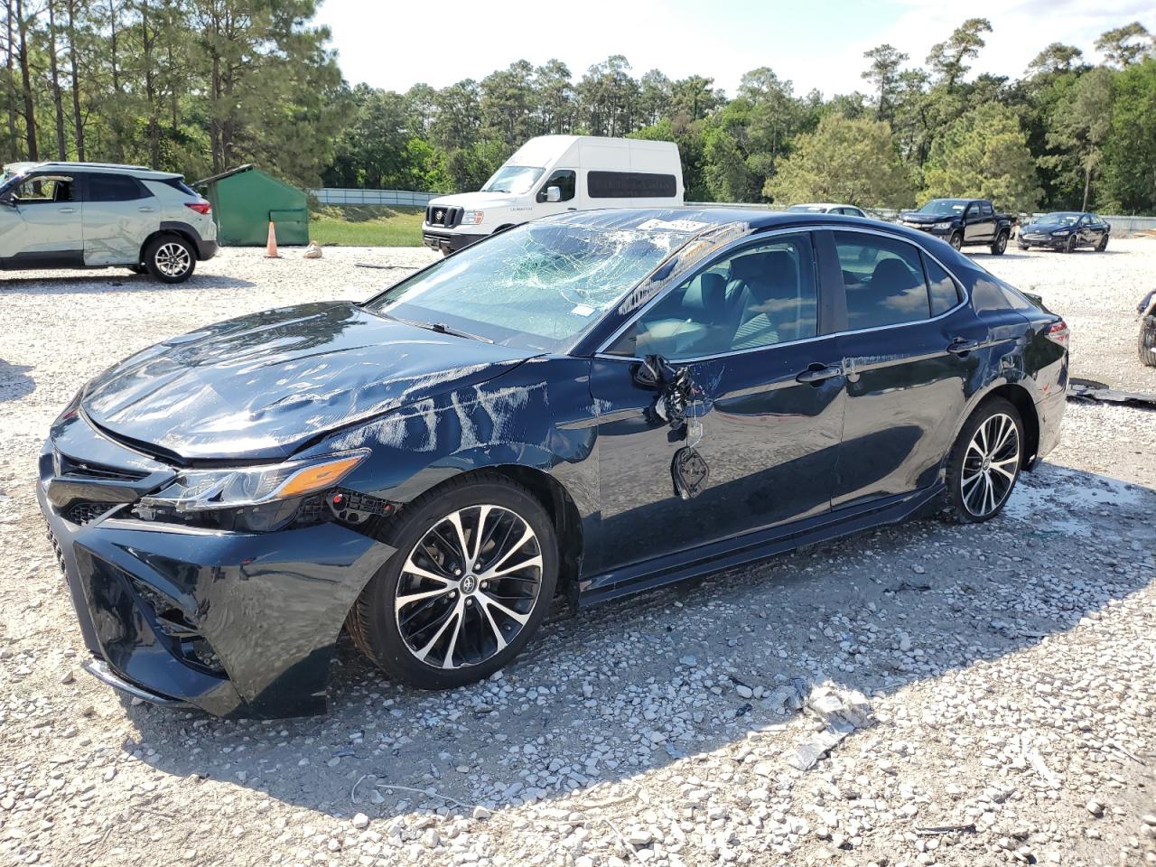 TOYOTA CAMRY L