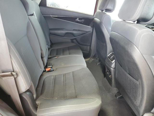 2016 KIA SORENTO LX - 5XYPGDA53GG094861