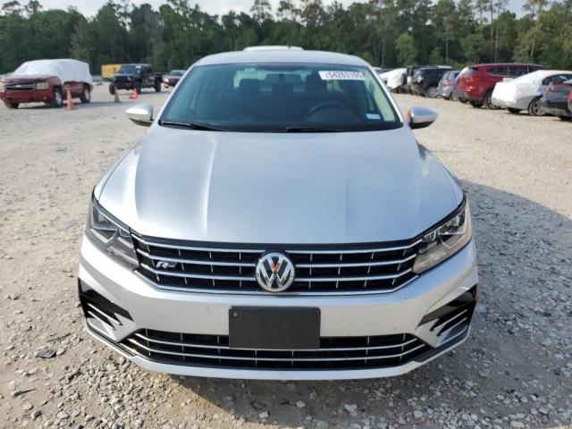 2017 VOLKSWAGEN PASSAT R-L - 1VWDT7A31HC042761