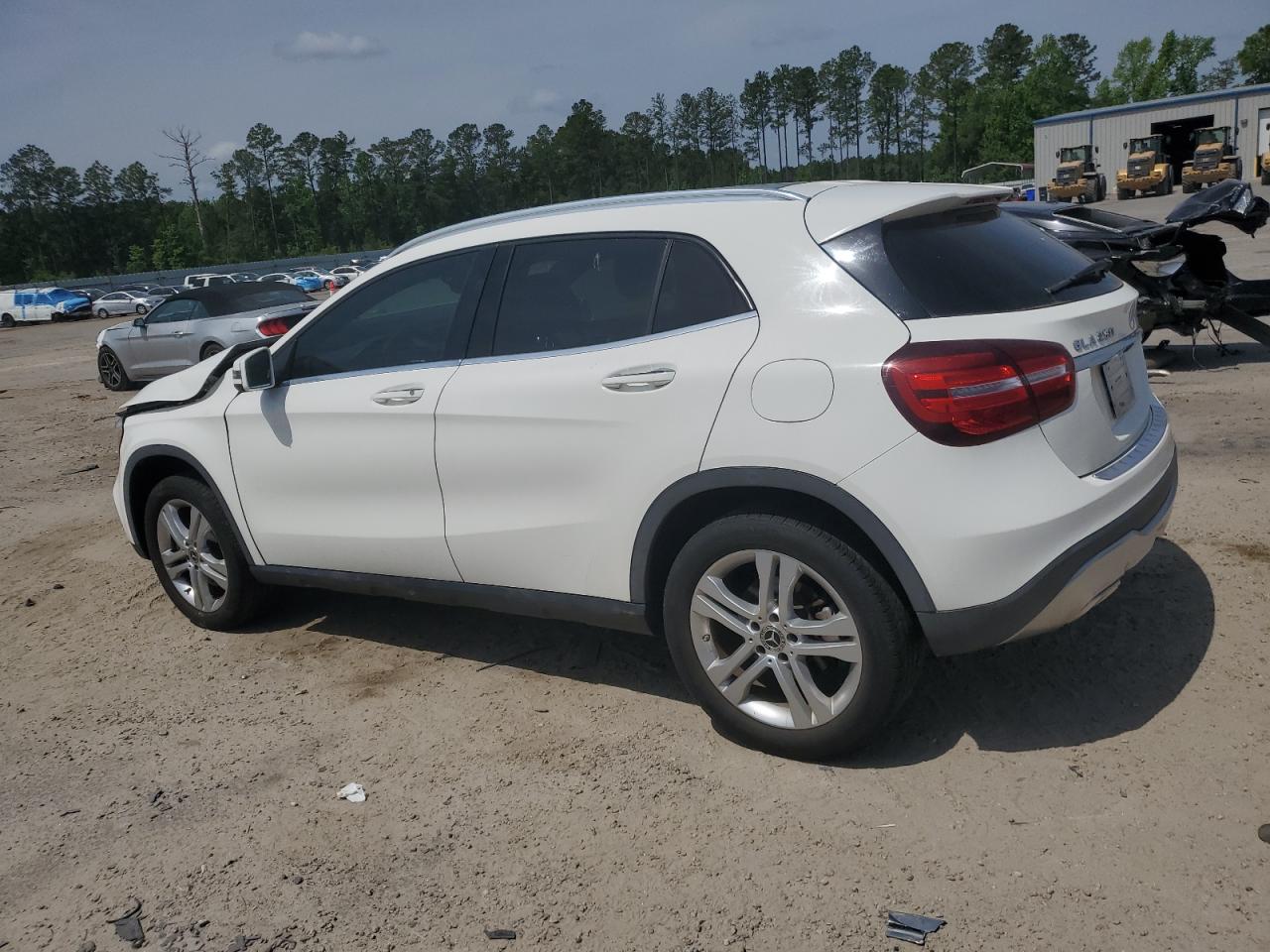 MERCEDES-BENZ GLA-CLASS 2019
