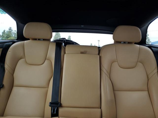 2022 VOLVO XC60 T8 RE YV4BR0DL4N1995528