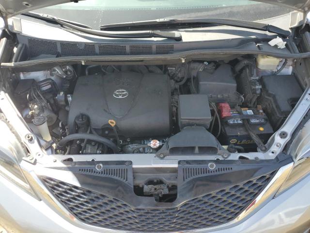 2017 TOYOTA SIENNA SE 5TDXZ3DC1HS779282