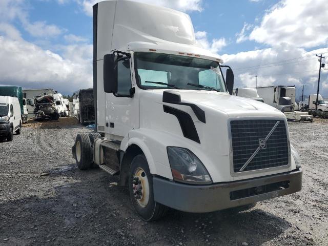 2017 VOLVO VN VNL #3137646971