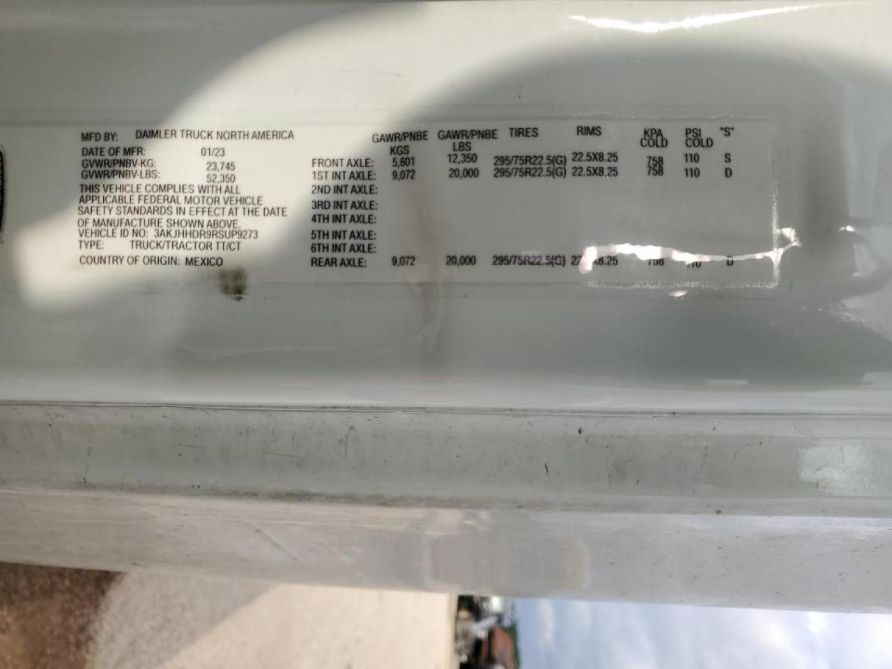 Lot #3292647605 2024 FREIGHTLINER CASCADIA