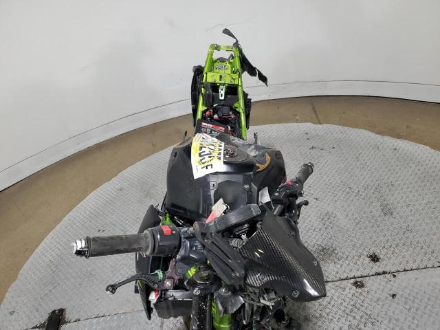 2019 KAWASAKI ZR900 - JKAZR2B15KA029175