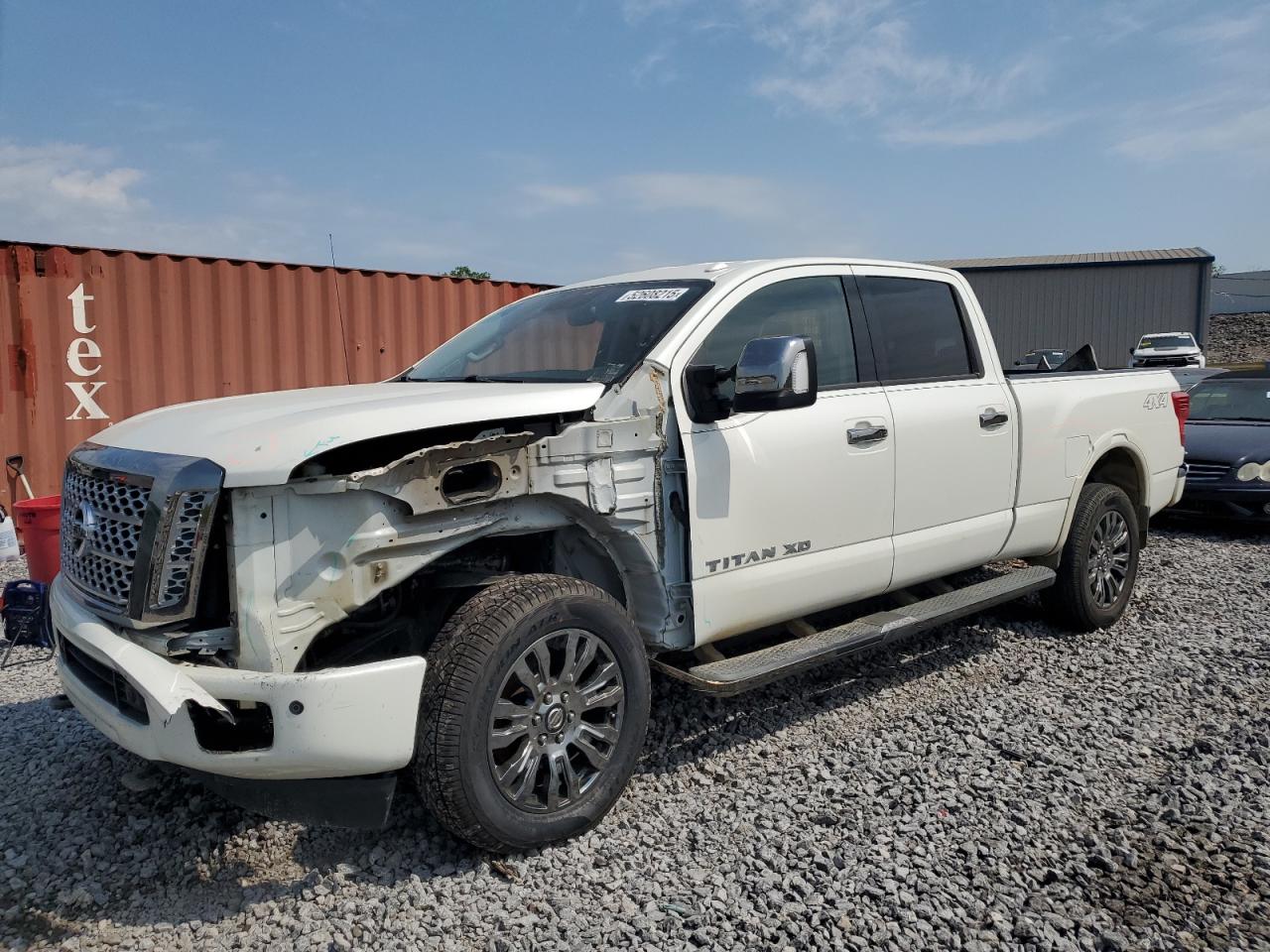 NISSAN TITAN SL