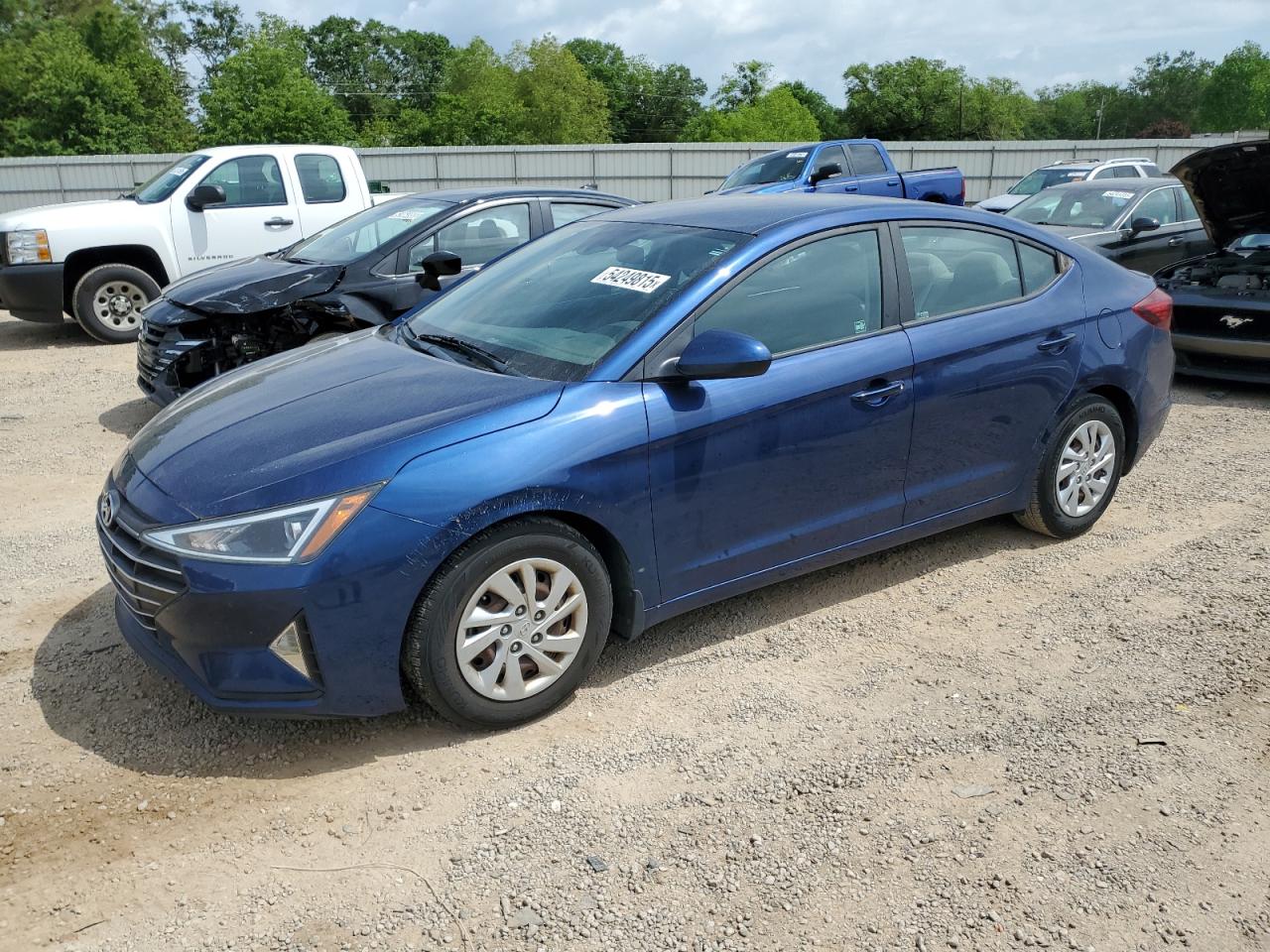 HYUNDAI ELANTRA SE