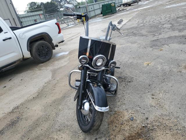 2018 HARLEY-DAVIDSON FLHCS HERI 1HD1YBK15JC049028