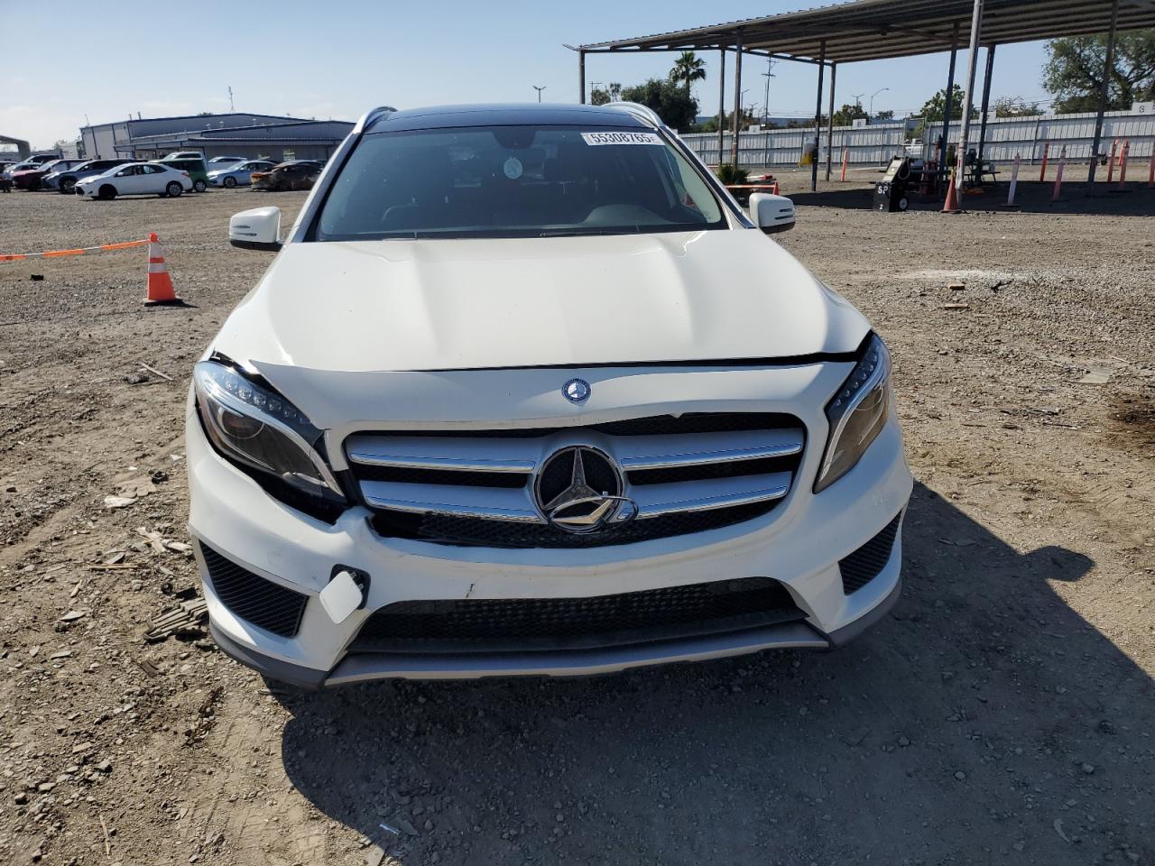 MERCEDES-BENZ GLA-CLASS 2015