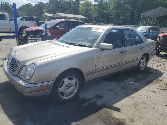 MERCEDES-BENZ E 420