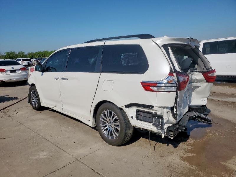 TOYOTA SIENNA XLE 2018 white  gas 5TDYZ3DC1JS920684 photo #3