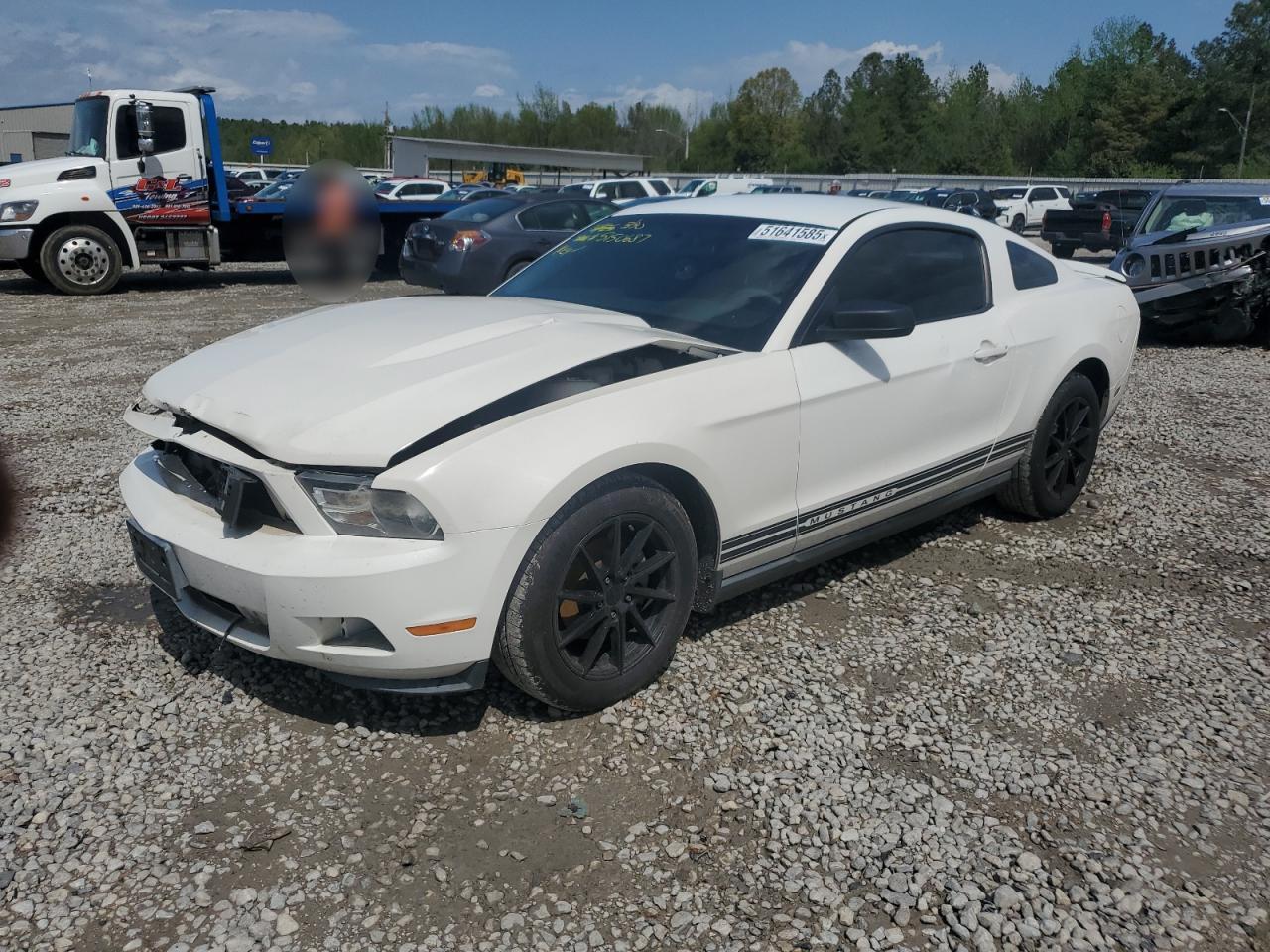 FORD MUSTANG