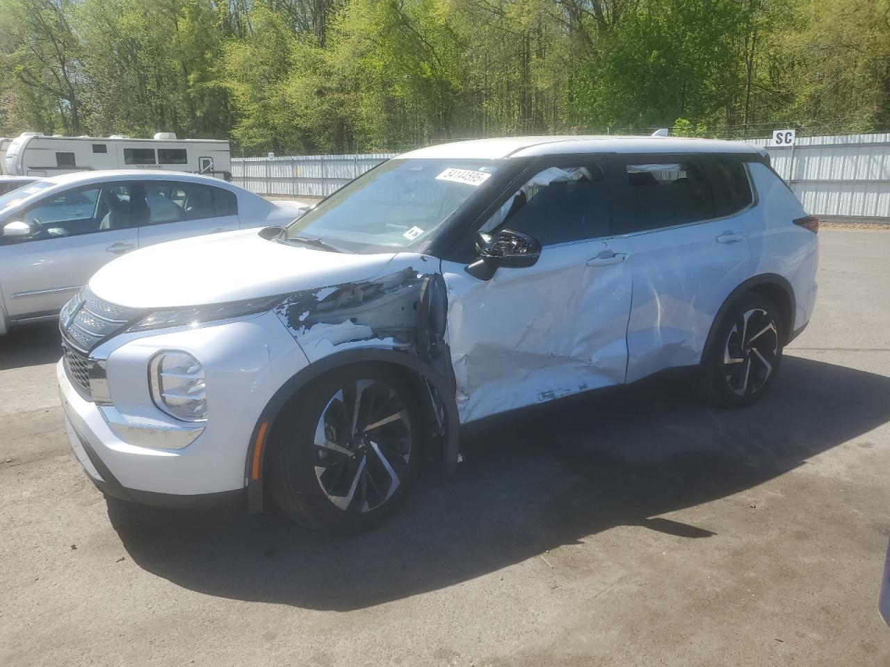 MITSUBISHI OUTLANDER ES