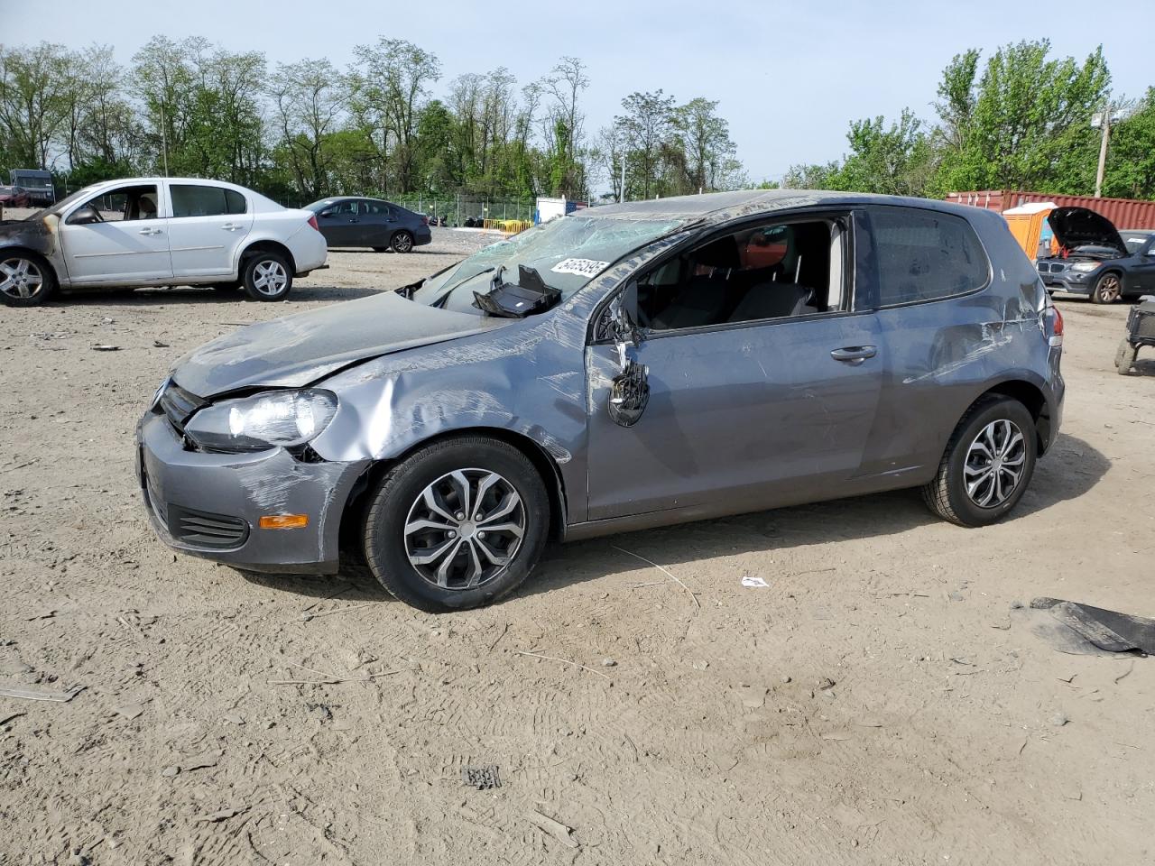 VOLKSWAGEN GOLF