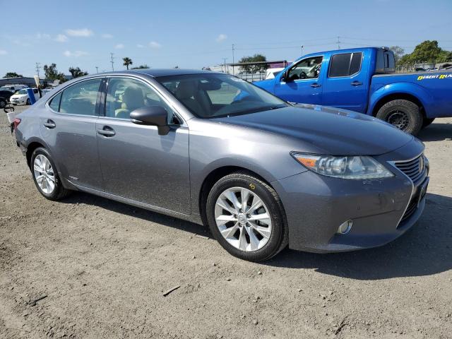 Vin: jthbw1gg5d2016039, lot: 54434295, lexus es300 300h 20134