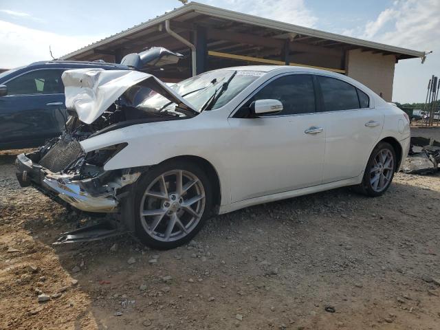 NISSAN MAXIMA S