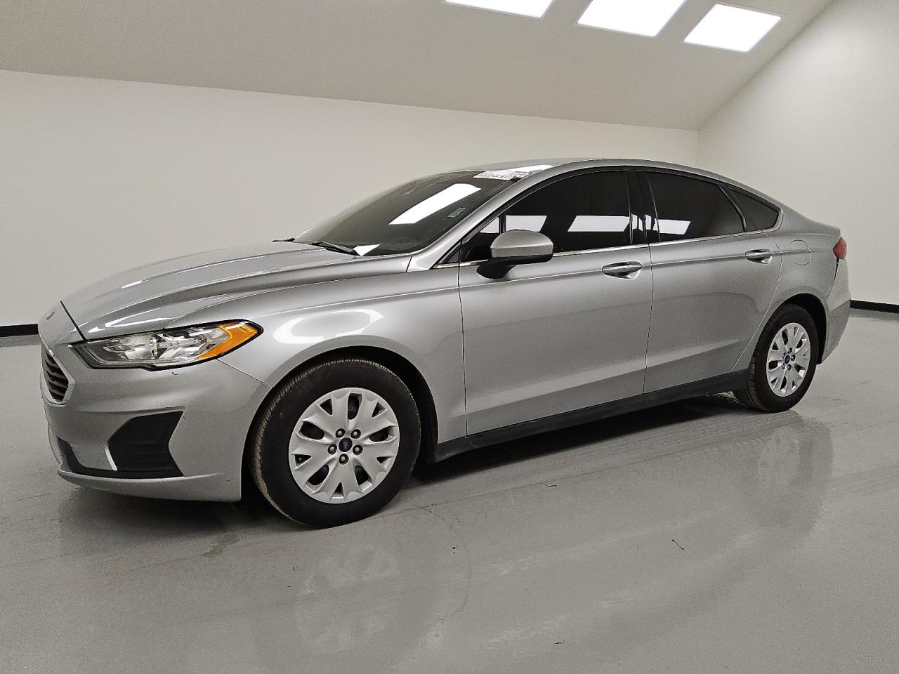 FORD FUSION S