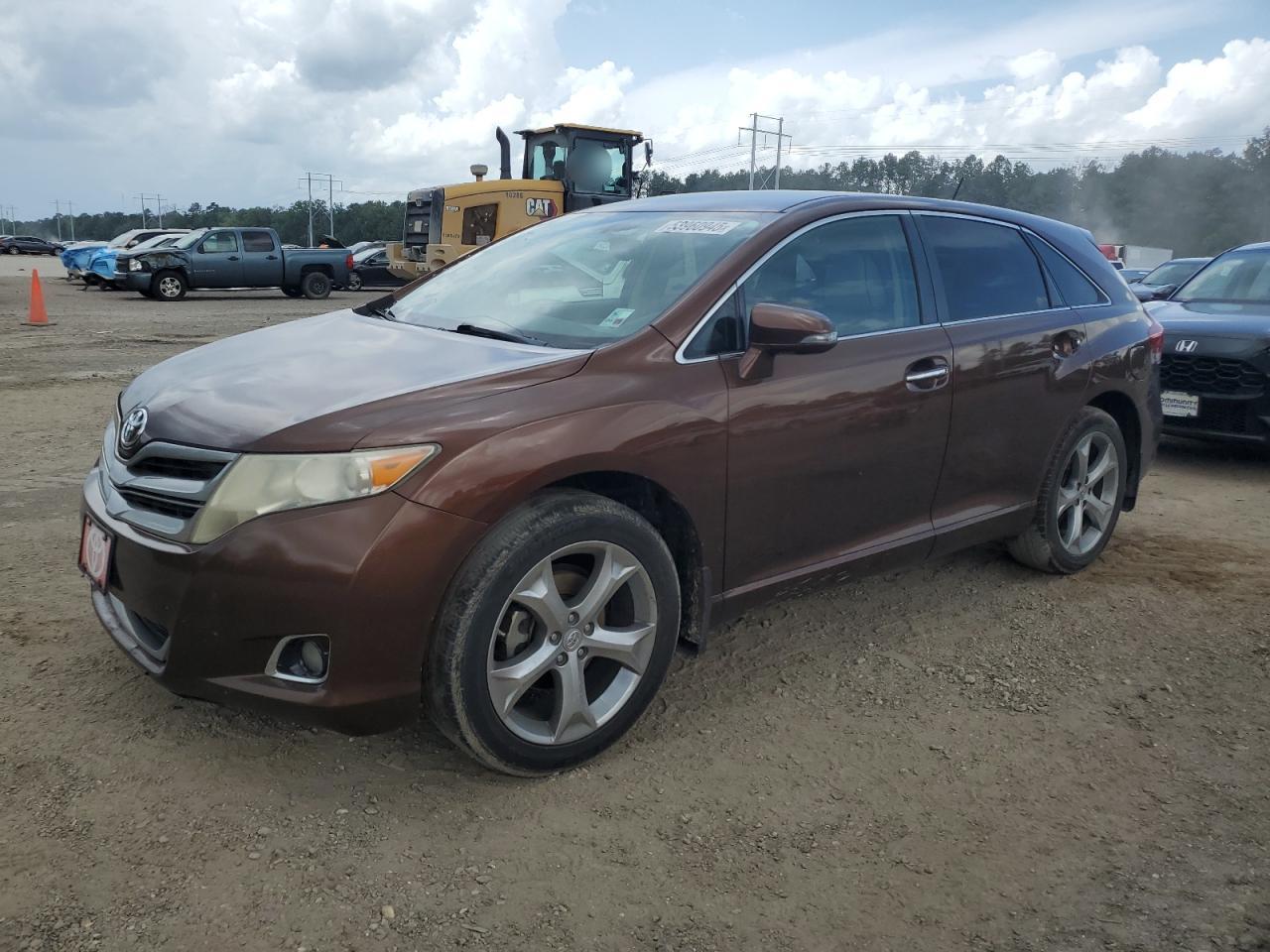 TOYOTA VENZA LE