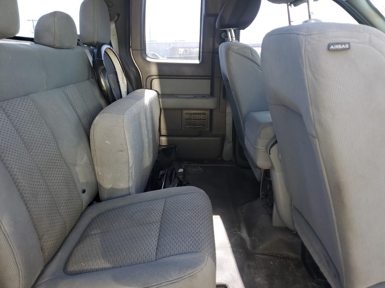 FORD F-150 SUPER CAB