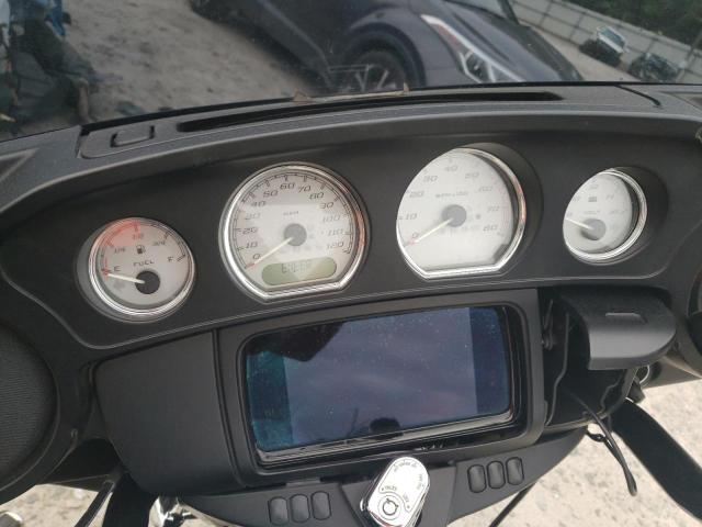 2019 HARLEY-DAVIDSON FLHX 1HD1KBC1XKB638745