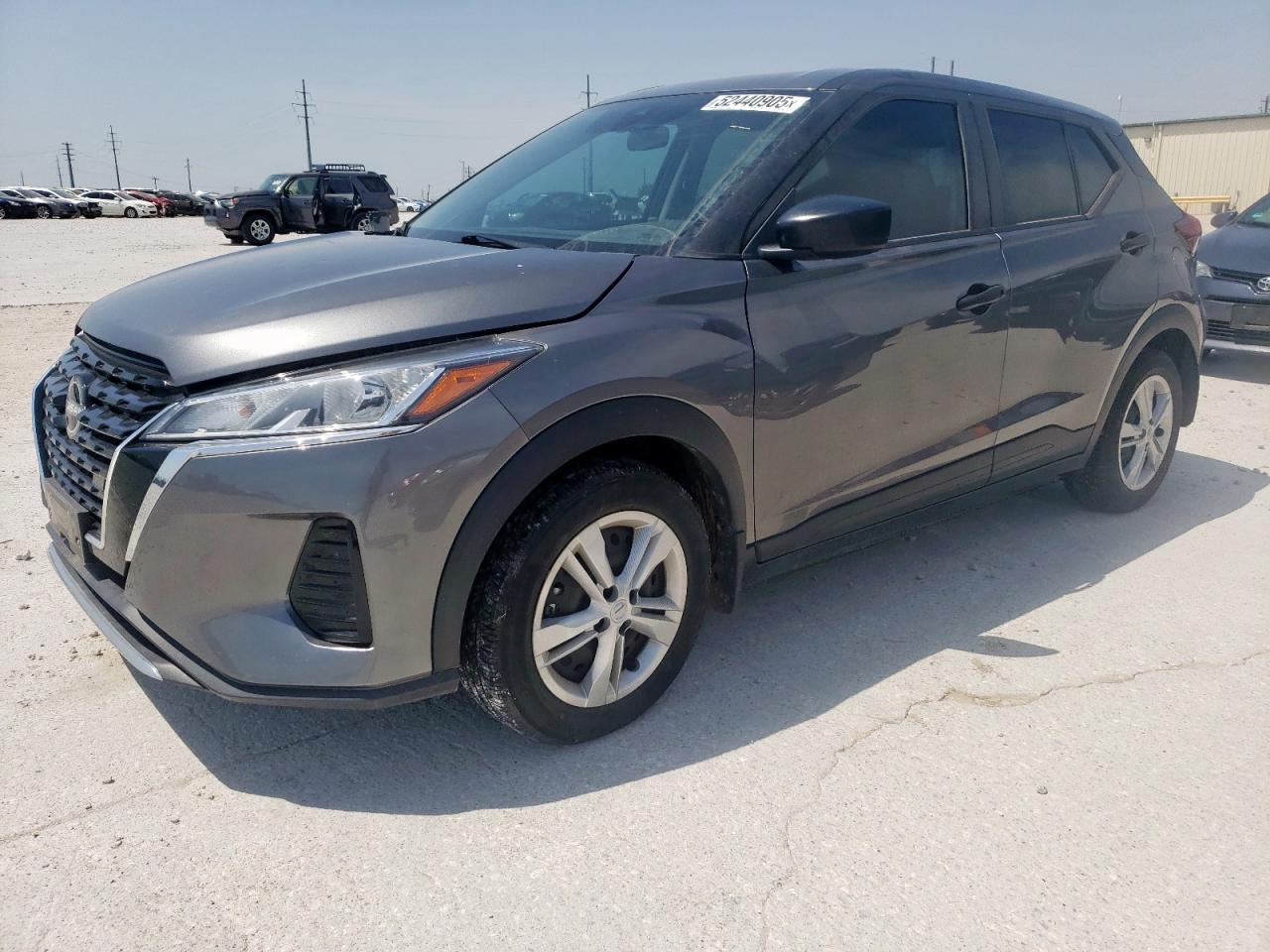 NISSAN KICKS S