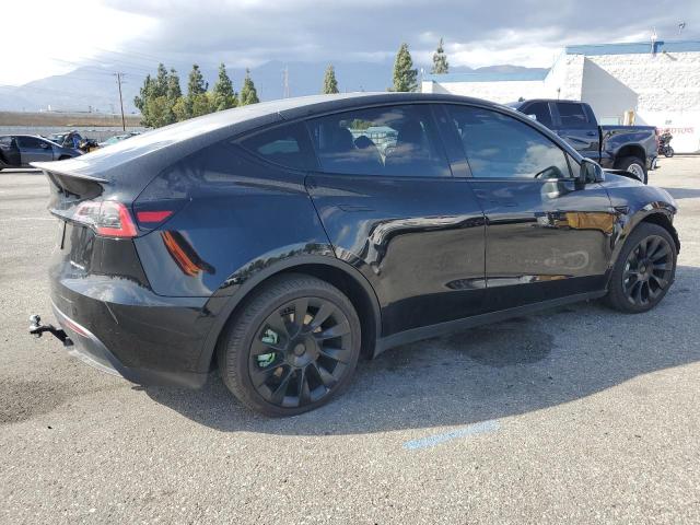 2021 TESLA MODEL Y 5YJYGDEE3MF305123