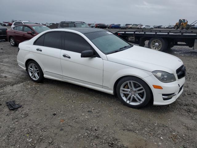 Vin: wddgf8ab7ea911011, lot: 51665425, mercedes-benz c-class 300 4matic 20144