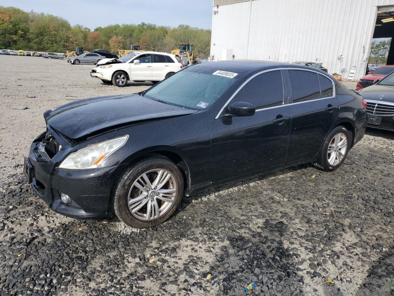 INFINITI Q40