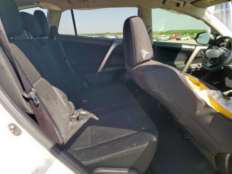 2018 TOYOTA RAV4 LE - JTMZFREV7JJ150536