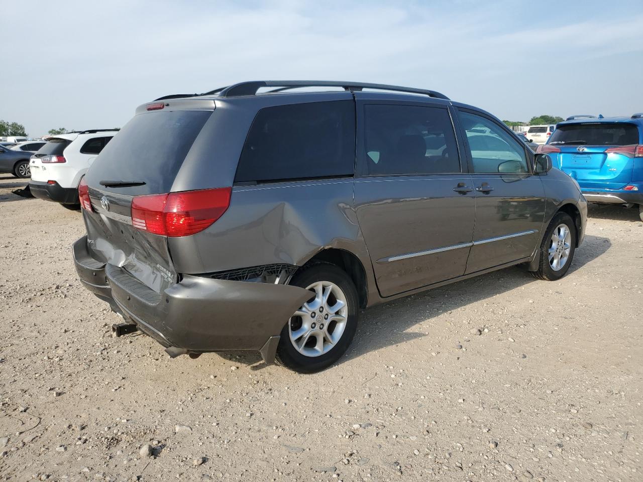 Lot #3282378319 2004 TOYOTA SIENNA XLE