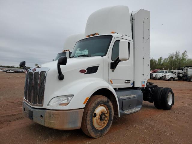 PETERBILT 579 2017 white tractor compressed natural gas 1NPBAH8X9HD421461 photo #3