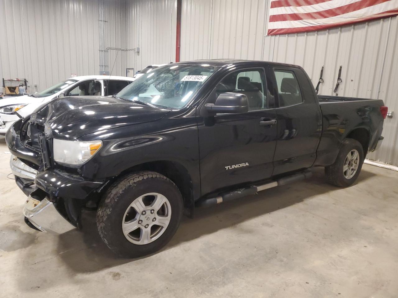 TOYOTA TUNDRA DOUBLE CAB SR5