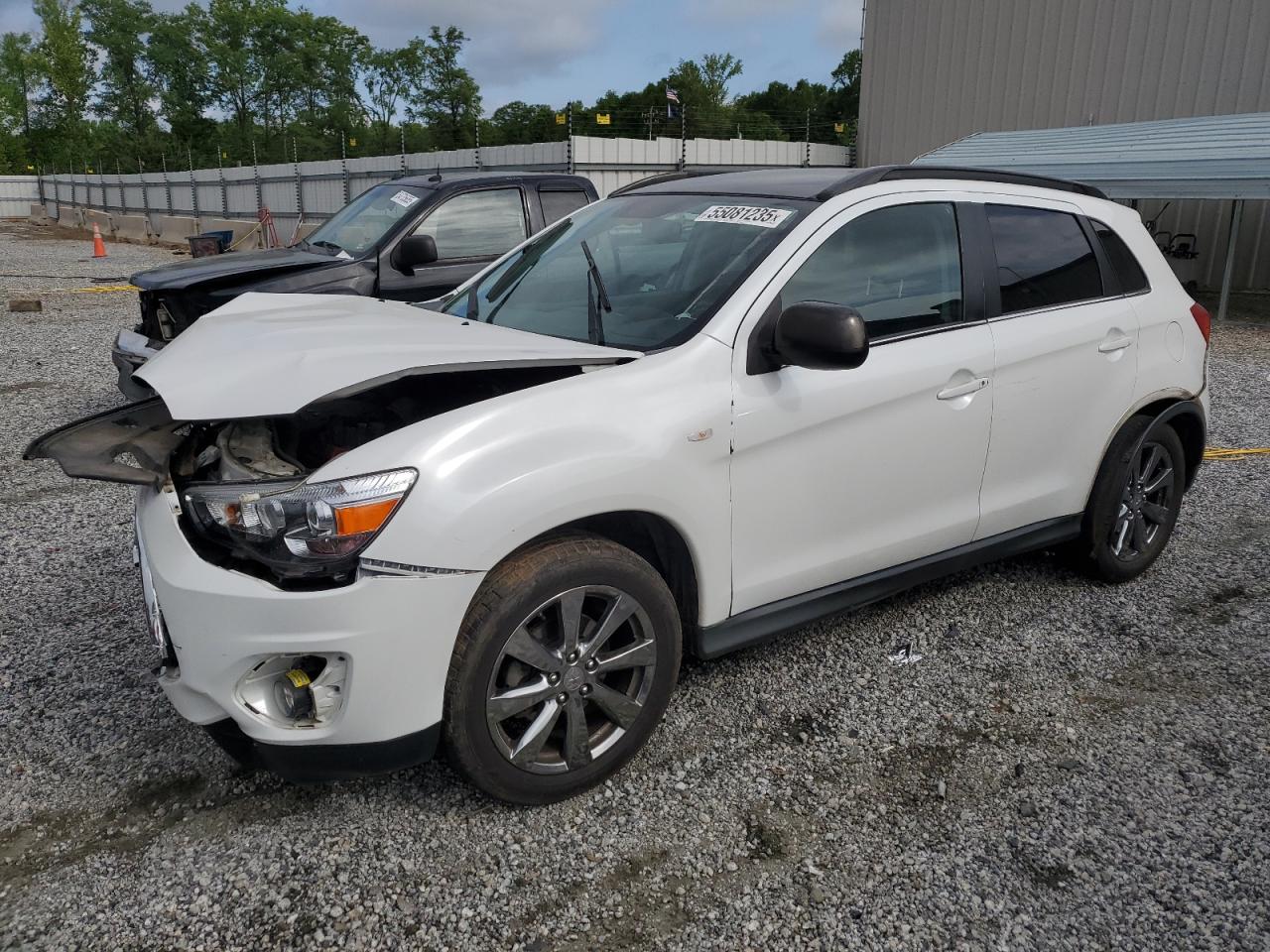 MITSUBISHI OUTLANDER LE