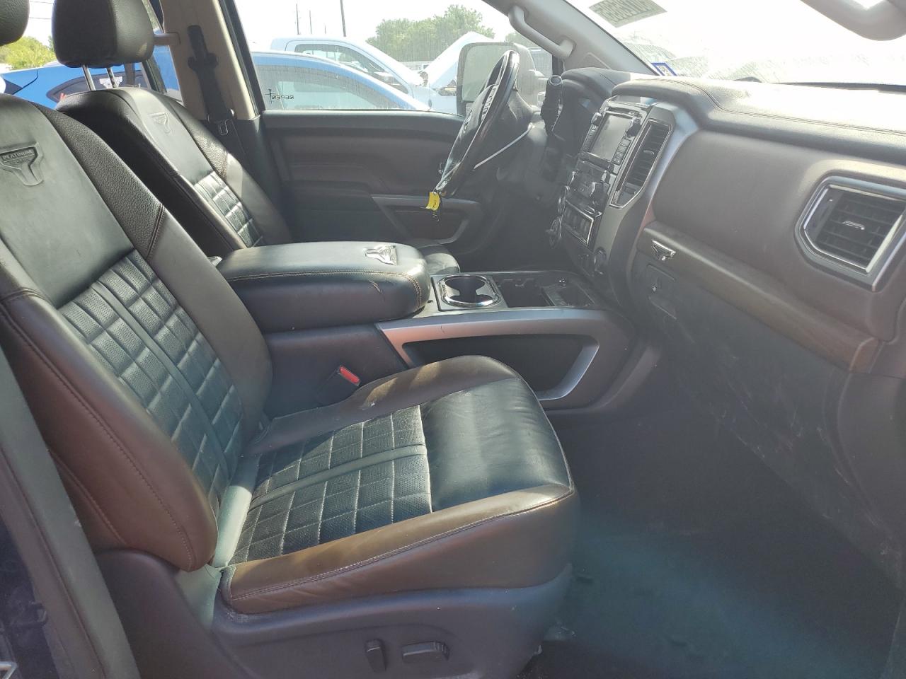 NISSAN TITAN SL
