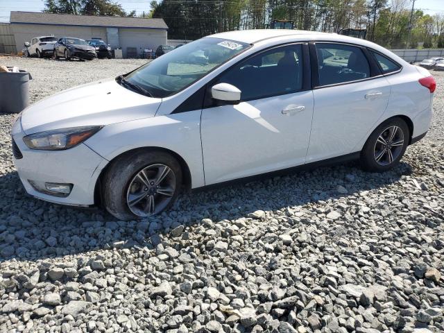Vin: 1fadp3fe4jl220247, lot: 52694315, ford focus se 2018 img_1