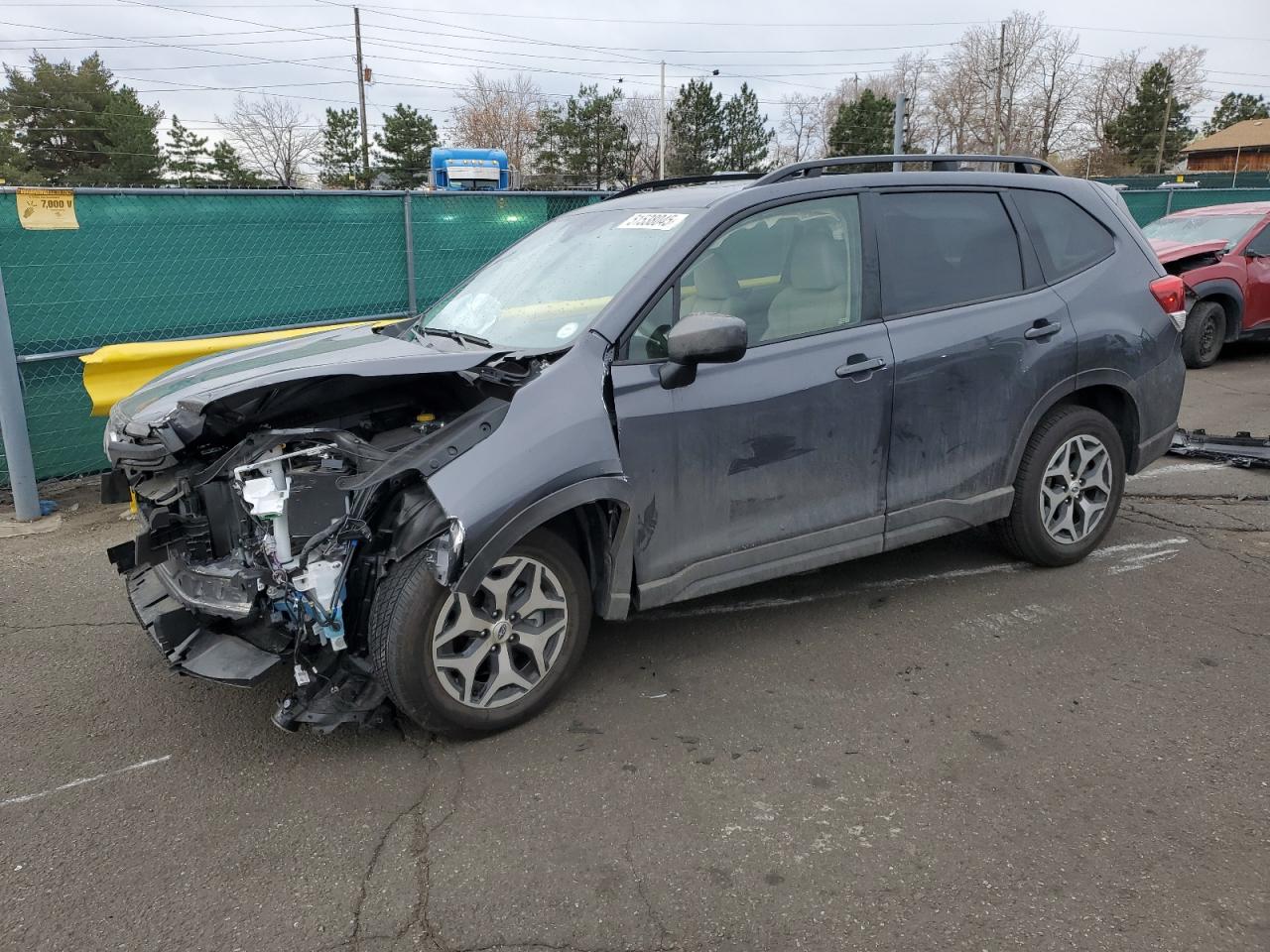 SUBARU FORESTER PREMIUM