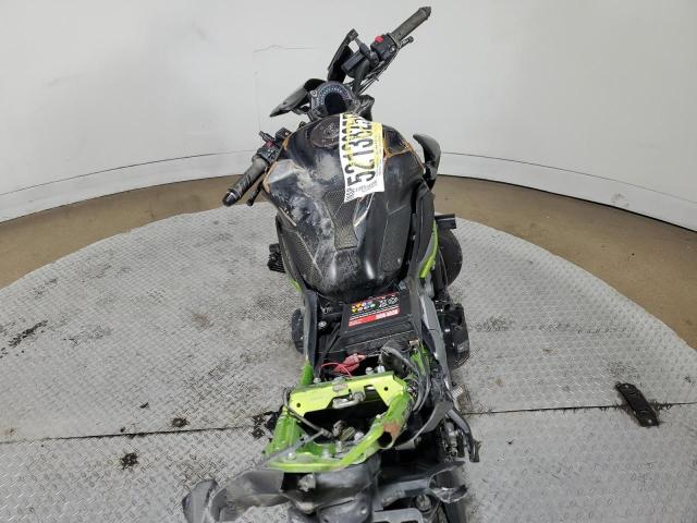 2019 KAWASAKI ZR900 - JKAZR2B15KA029175